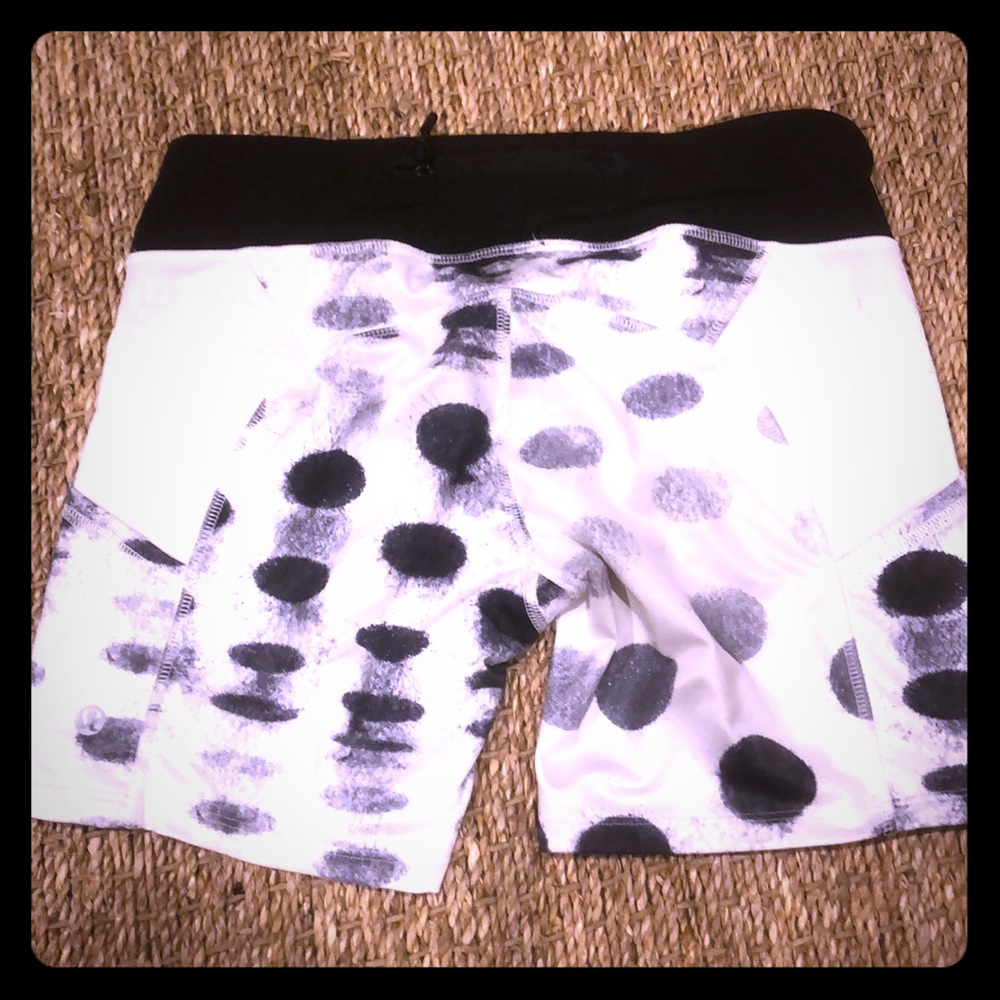 Running shorts